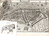 Plattegronden van Medemblik, circa 1560 en 1599. Deze manuscriptkaart van Medemblik aan de vooravond van de Opstand (onder) is vervaardigd door Jacob van Deventer. Als haven fungeert de gracht aan de oostzijde (boven). Aan de havenmond ligt ter bescherming kasteel Radboud. De plattegrond van Paulus Utenwaal, een gravure uit 1599, laat zien dat aan de westzijde (onder) een grote nieuwe haven is gegraven met scheepswerven. Een bolwerk naast het kasteel beschermt de havenmond.