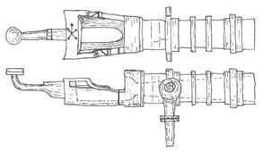 Pothond, een smeedijzeren achterlader (5 kal.). Dergelijke lichte scheepskanonnen werden op een mik op de reling gemonteerd, looplengte 81,5 cm, zestiende eeuw.