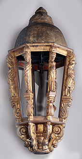 Scheepslantaarn. Deze lantaarn is vermoedelijk afkomstig van een zeventiende-eeuws Nederlands oorlogsschip.